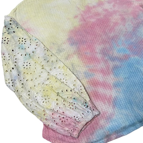 Chrysanthemum size medium pastel tie dye shirt, long lace like sleeves NEW - Picture 3 of 13